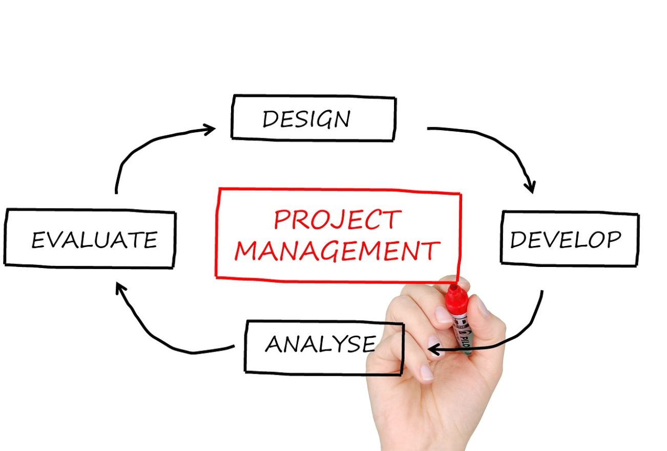 how to become a project manager in kenya and salary